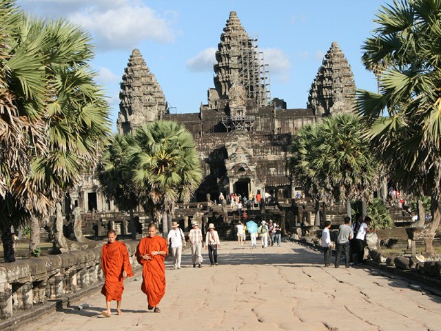 Tour Cambodia - Công Ty TNHH Chân Trời Phương Đông